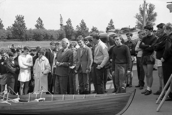 Appleyard & Lincoln staff with skiff